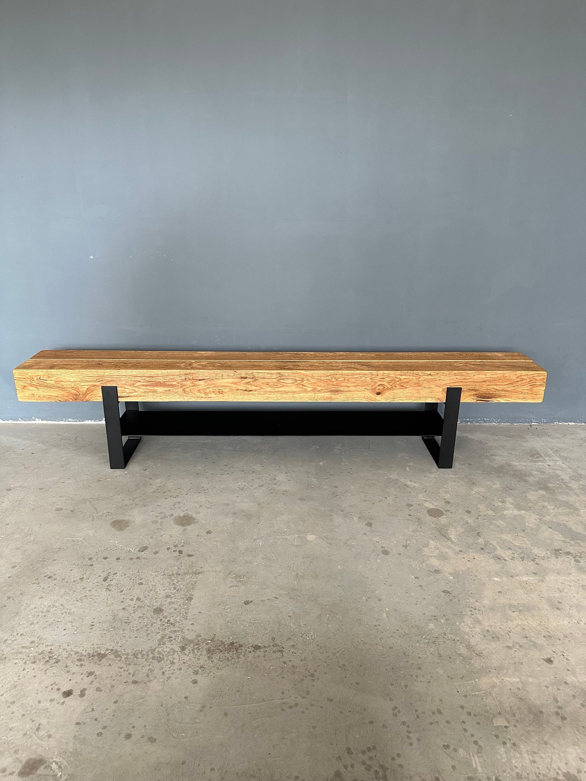 TV Lowboard Bank Sideboard Konsolentisch Couchtisch Eiche Eichenbalken Stahl Industriell Loft Echtholz