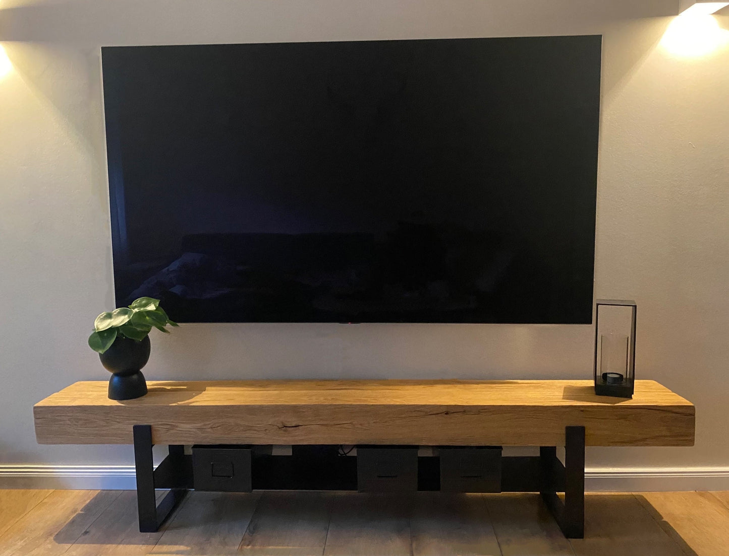 TV Lowboard Bank Sideboard Konsolentisch Couchtisch Eiche Eichenbalken Stahl Industriell Loft Echtholz