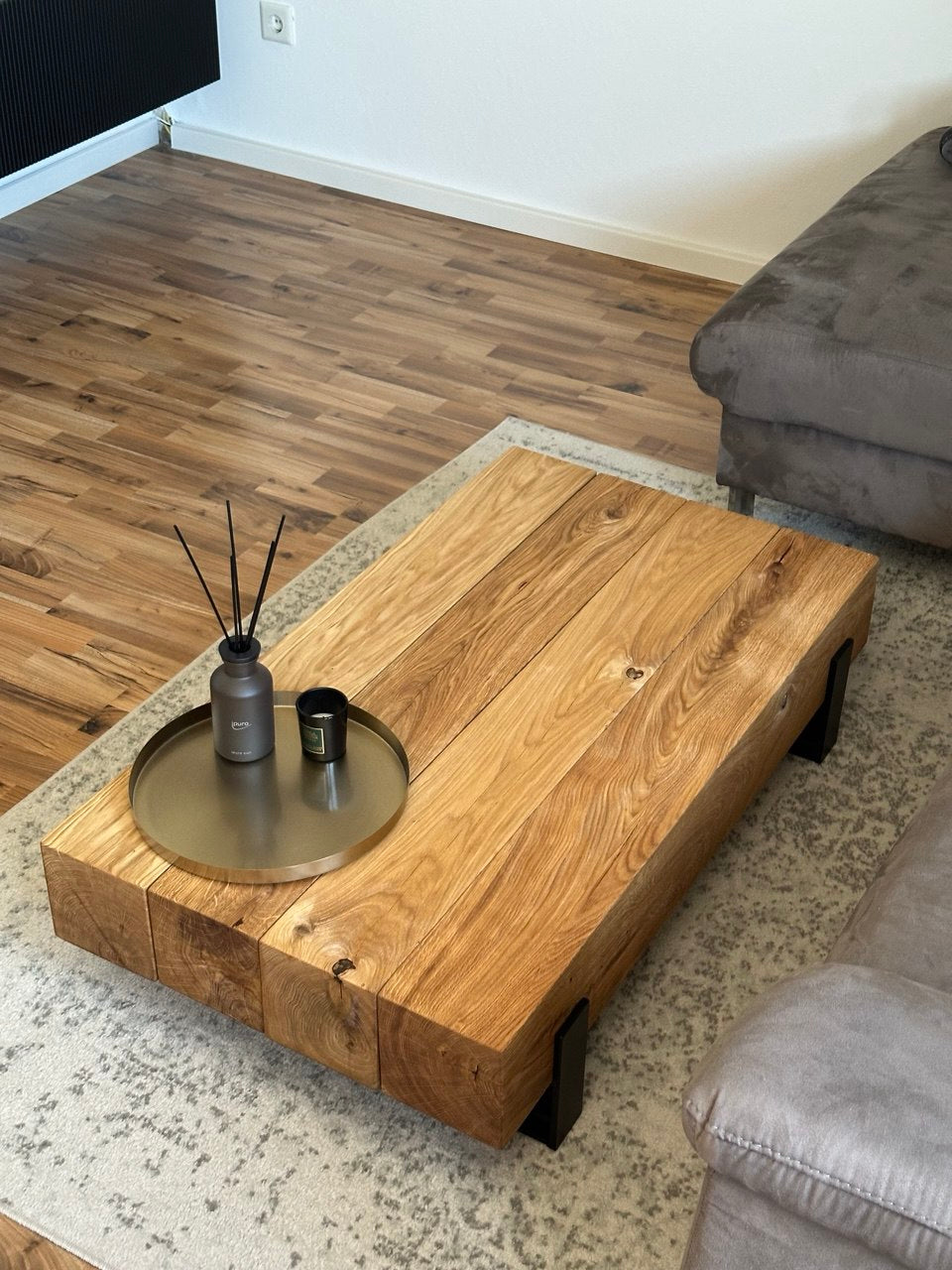 Couchtisch Beistelltisch Konsolentisch Eiche Eichenbalken Stahl